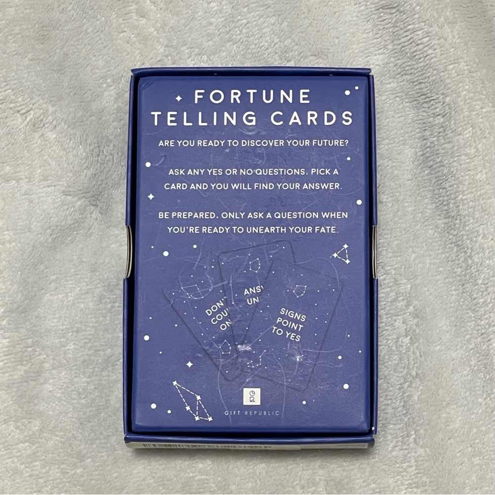 Fortune Telling Cards - Picture 2 of 3